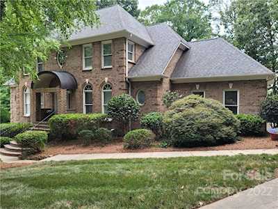 9816 Moody Ct Harrisburg, NC 28075