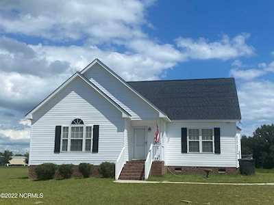 9127 White Oak Hill Road Bailey, NC 27807