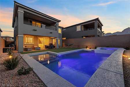 12438 Iron Bluff Ave Las Vegas, NV 89138