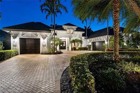 2301 Crayton Rd Naples, FL 34103