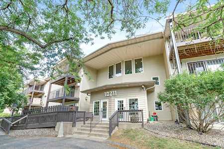 10211 Cedar Lake Road #314 Minnetonka, MN 55305