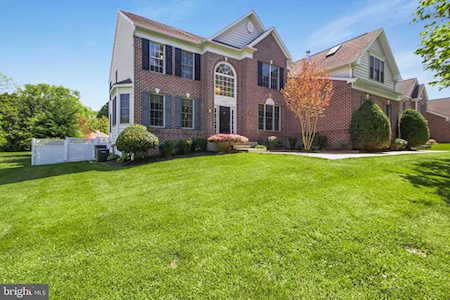 8111 Chapel Manor Ln Ellicott City, MD 21043