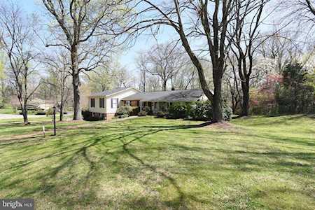 2301 Gerken Ave Vienna, VA 22181