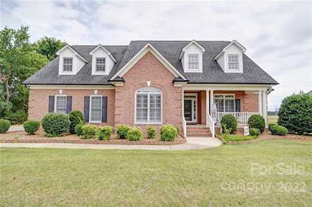 7142 Ruth Fidler Dr Harrisburg, NC 28075