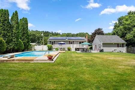 11 Allenclair Drive Amesbury, MA 01913