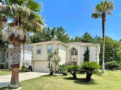5618 Shady Pine St Jacksonville, FL 32244