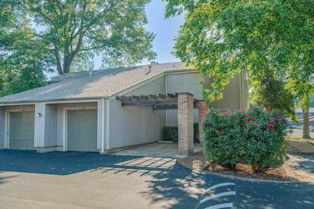 846 Creekside Dr Memphis, TN 38117