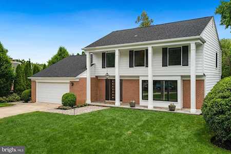 13 Paddock Ct Potomac, MD 20854