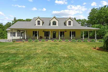 72 Highland Avenue Templeton, MA 01436