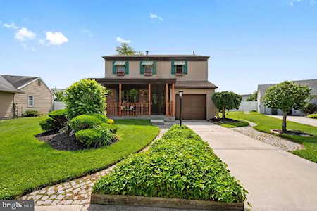 904 Kingston Ct Williamstown, NJ 08094