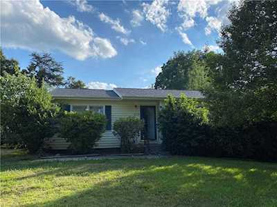 2713 Mckinney Street Burlington, NC 27217