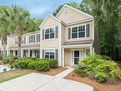 1146 Island Club Dr Charleston, SC 29492