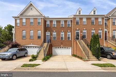 21544 Trowbridge Square Ashburn, VA 20147