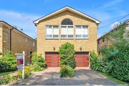14-20 159th Street Beechhurst, NY 11357