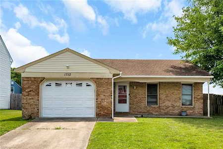 1712 Darrow St Virginia Beach, VA 23456