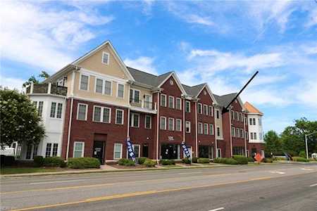 2932 E Virginia Beach Blvd #3C Norfolk, VA 23504