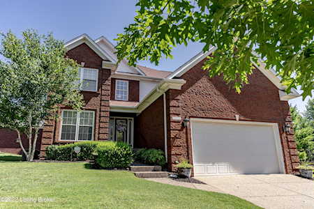 13711 Lake Spring Dr Louisville, KY 40299