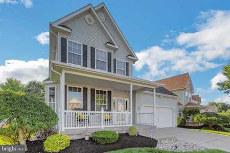 6 Lawrence Ln Blackwood, NJ 08012
