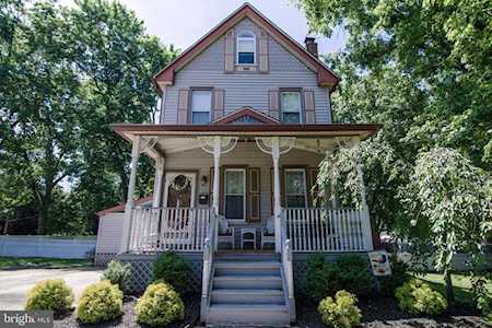 40 Volan St Merchantville, NJ 08109