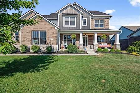 5311 Sweetwater Dr Noblesville, IN 46062