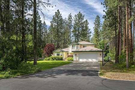 16915 N Hummingbird Ln Nine Mile Falls, WA 99026