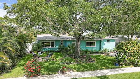 724 Alamanda Drive North Palm Beach, FL 33408