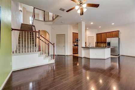 3824 Vienna Street Irving, TX 75038
