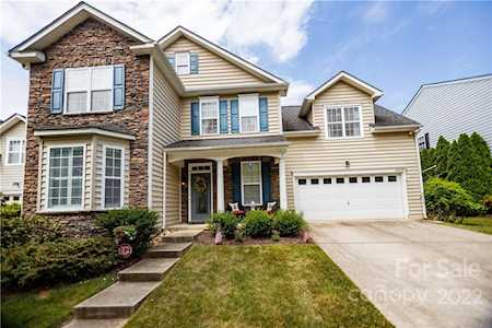 13619 Delstone Dr Huntersville, NC 28078