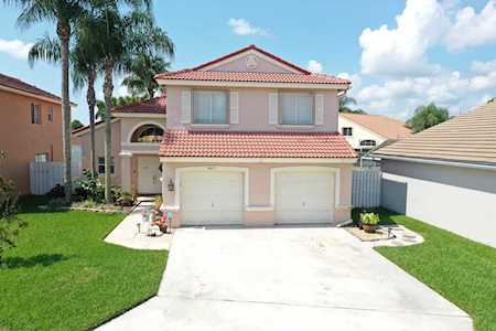 6415 Barton Creek Circle Lake Worth Beach, FL 33463