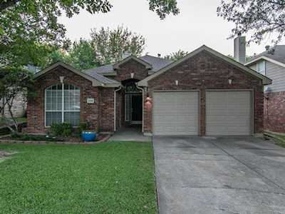2936 Coventry Lane Mckinney, TX 75069