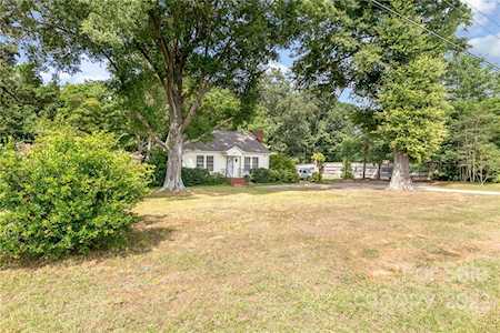 6940 Sherrills Ford Rd Sherrills Ford, NC 28673