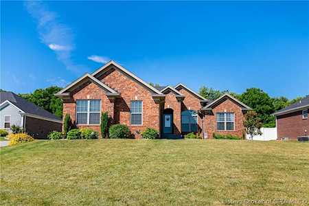 2909 Boulder Ridge Dr Jeffersonville, IN 47130