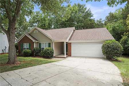 7904 Maple Valley Place Charlotte, NC 28210