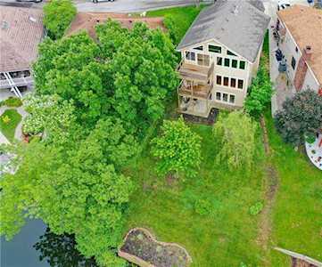 14 Emerald Shore Dr Lake Tapawingo, MO 64015