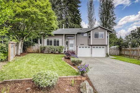 19265 NE Crestwood Ct Poulsbo, WA 98370