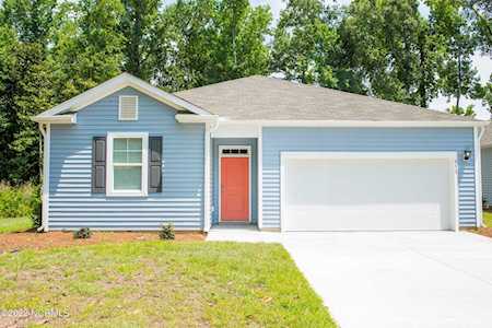 352 Windy Woods Way Wilmington, NC 28401