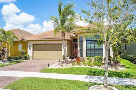 9621 W Kalmar Circle Parkland, FL 33076