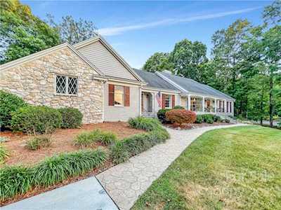 1501 Heatherloch Dr Gastonia, NC 28054