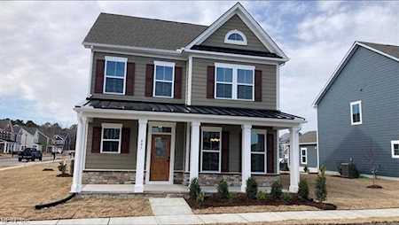 605 Foxfire Way Chesapeake, VA 23323