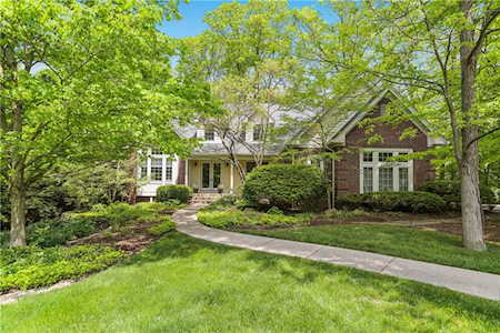 4360 Creekside Pass Zionsville, IN 46077