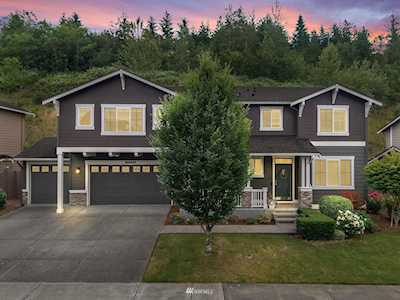 10504 E 174th Ave Bonney Lake, WA 99201