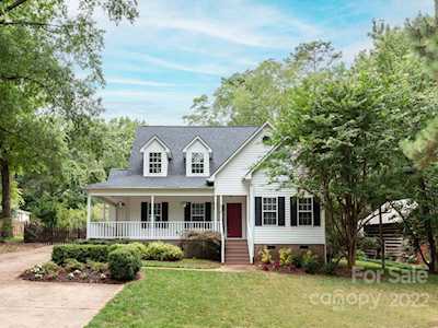 6738 Harrison Rd Charlotte, NC 28270