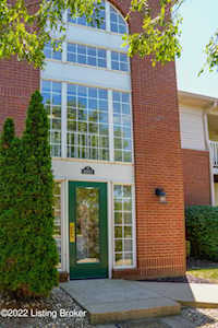 8003 Magnolia Ridge Ct #102 Louisville, KY 40291