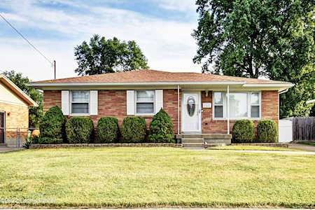 2205 Quinn Ct Louisville, KY 40216