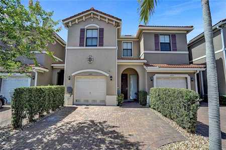 1083 NW 33rd Mnr Pompano Beach, FL 33064