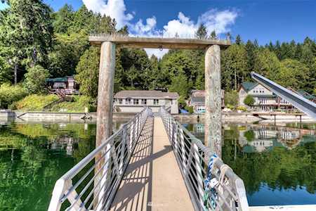 10911 NE North Shore Rd Belfair, WA 98528
