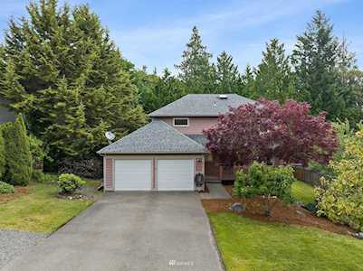 4814 NW Walgren Dr Silverdale, WA 98383