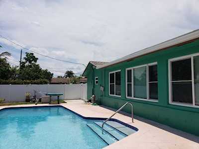 310 NE NE 30th Court Pompano Beach, FL 33064