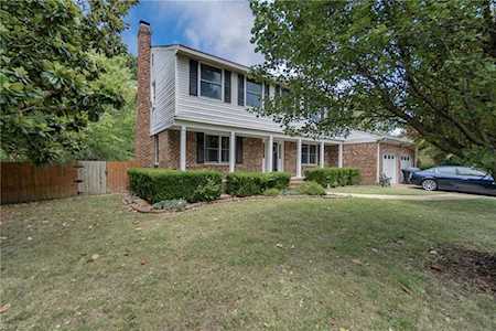 833 Moffat Ln Virginia Beach, VA 23464