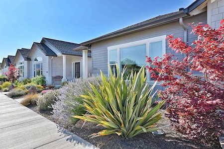 448 Cheney Loop Central Point, OR 97502